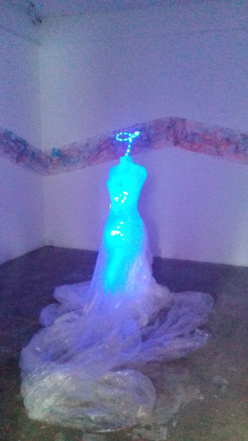Ange contemporain, 2020, Installation au 6B, Saint Denis, France