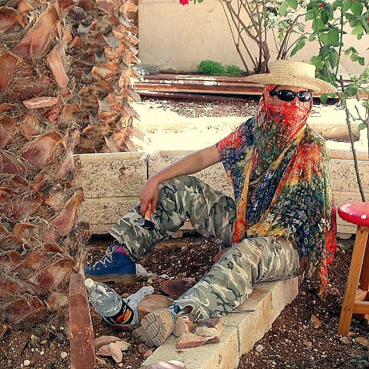 Sculpture in process, 2006, Rouma in Maha Abu Ayyash studio, Festival Wadi Rum Art Retreat, Amman, Jordanie.